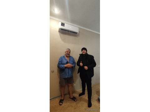 Завершён нестандартный монтаж кондиционера Funai Sensei в Бердске для клиента Анатолия: отчёт о выполненных работах
