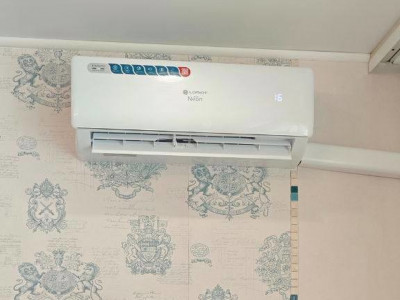 Установка кондиционера с трассой по полу балкона — комфорт без штробления от «Буран Климат»