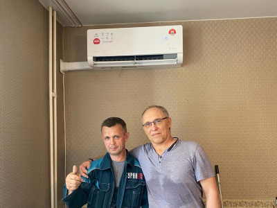 Как Алексей избавился от летней жары: установка двух ROYAL SUPREMO BLANCO Full DC EU Inverter в квартире