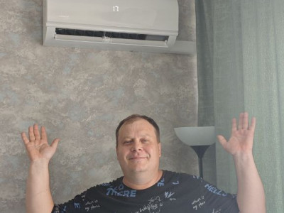 Установка двух инверторных кондиционеров Kentatsu YUKI в спальнях с учётом строгих требований управляющей компании