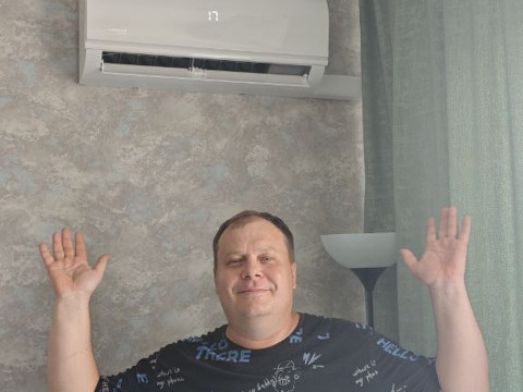 Установка двух инверторных кондиционеров Kentatsu YUKI в спальнях с учётом строгих требований управляющей компании