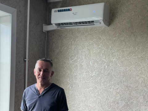 Монтаж кондиционера Loriot LAC 12 TA Neon на Ударной улице в Бийске — комфорт с гарантией от “Буран Климат”