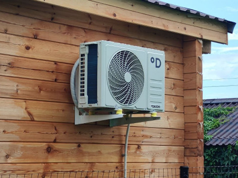 Артем: Пример постоянства — кондиционеры от "Буран" для его дачи и квартиры