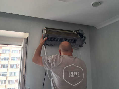 Монтаж сплит-систем Kentatsu в квартире на улице Выборной в Новосибирске — качество и аккуратность