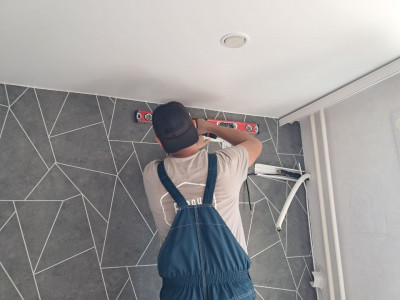 Установка кондиционеров Loriot в Новосибирске: демонтаж и замена сплит-системы