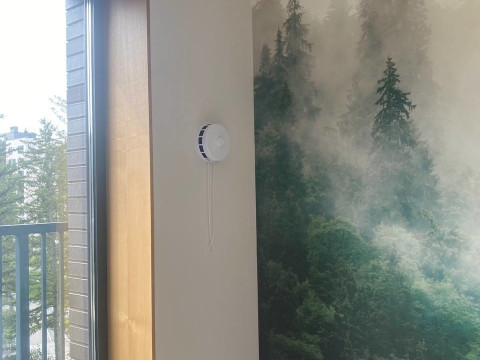 Монтаж приточного клапана КИВ в квартире Евгении (ЖК "Флора и Фауна", Новосибирск) компанией Буран