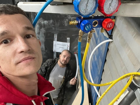 Демонтаж кондиционера Daikin с зимним пакетом и установка в серверной ООО Си-Сорт в Барнауле