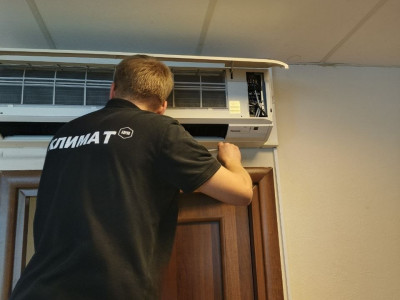Наша бригада монтажников Артём и Александр провели сервисное обслуживание сплит-систем и помпы у постоянных клиентов М-ГС ООО