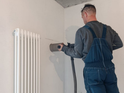 Бурение отверстия под бризер VAKIO BASE SMART в Новосибирске — работа для заказчика Рената от компании «Буран Климат»