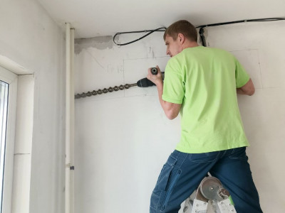 Подготовка под установку сплит-системы Hisense CHAMP CRYSTAL SDC Inverter Wi-Fi в Новосибирске — работа профессионалов «Буран Климат»