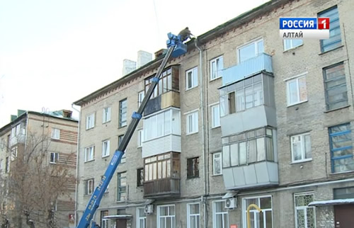 Барнаул. Система антилед на крыше пятиэтажки.